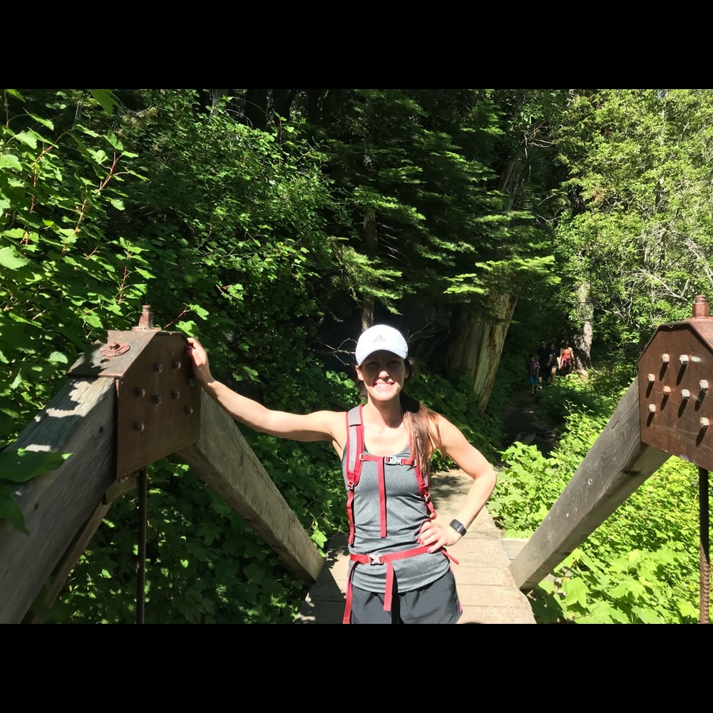 Meet your Posher, Stefanie
